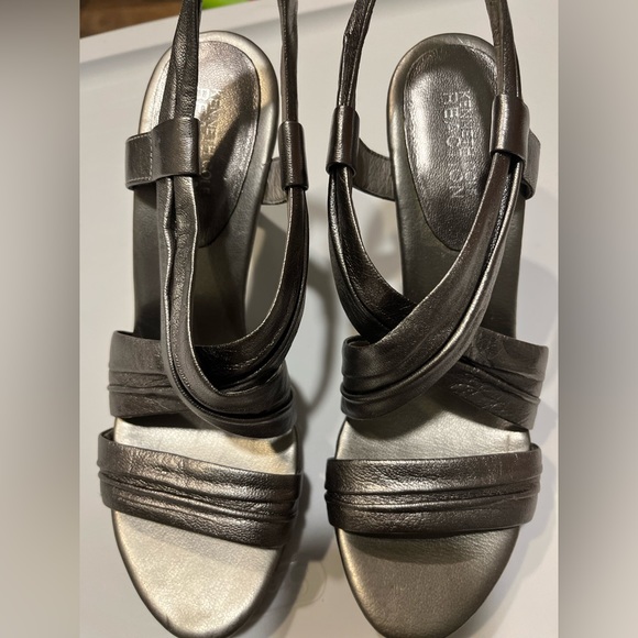 KENNETH COLE REACTION SILVER HIGH HEEL SANDALS - Picture 3 of 9
